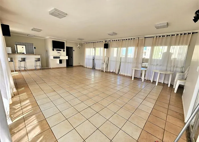 Res Ingrid Bloco B AP 910 · Apartamento completo de 2 quartos.